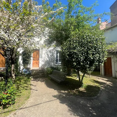 Apartment Petite Maison Avec Jardin A Paris *